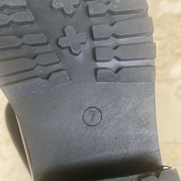 Seven7 Tassel Faux Leather Loafers - Picture 11 of 12